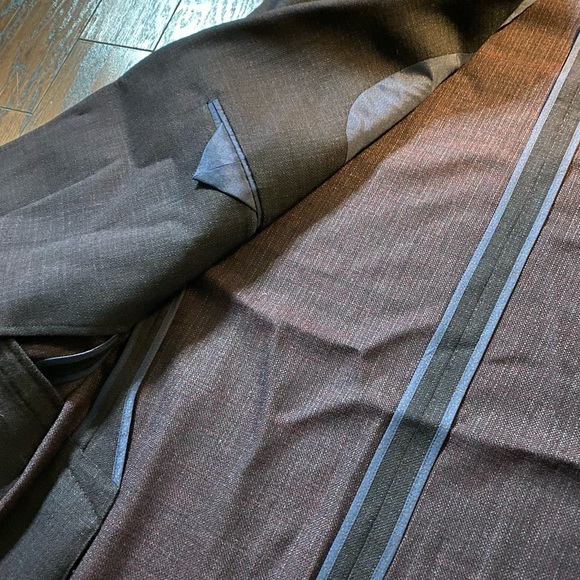 DKNY 70% wool suit jacket 46L NWT - Picture 5 of 5